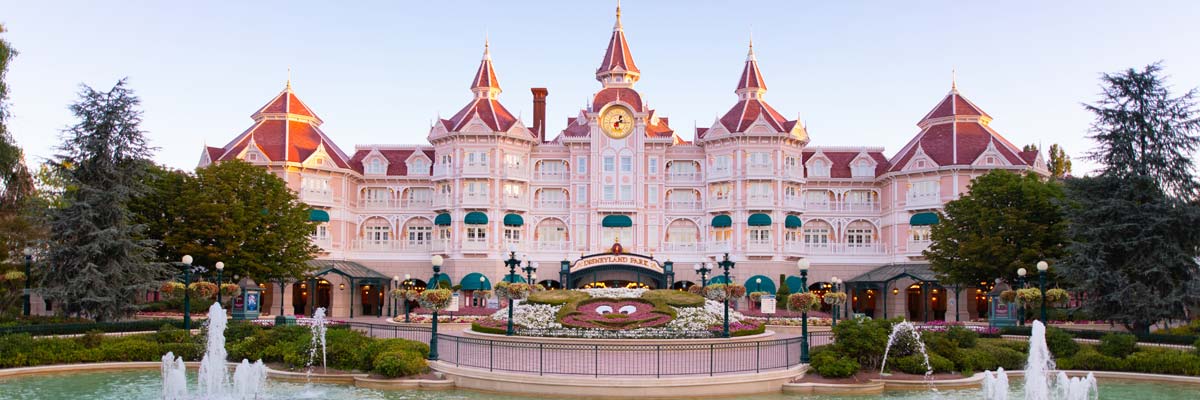 MagicBreaks disneyland hotel carousel banner
