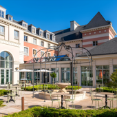 Vienna House Dream Castle Hotel