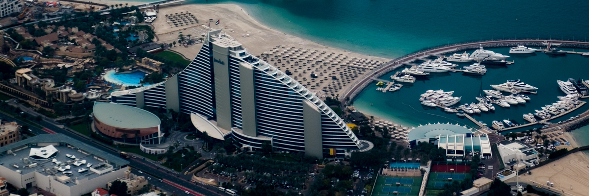 MagicBreaks UAE carousel banner