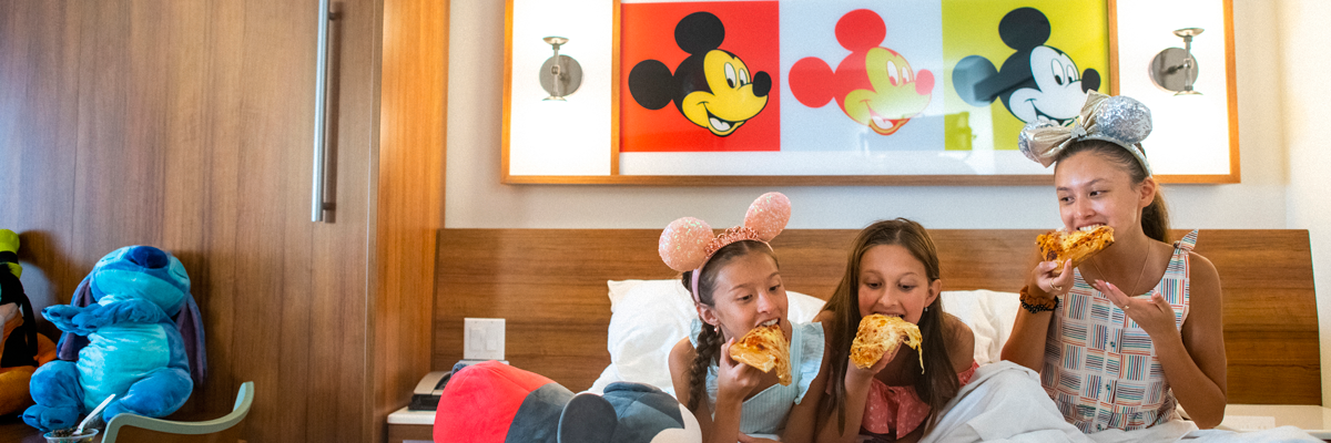 MagicBreaks Dining carousel banner