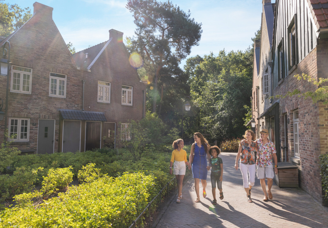MagicBreaks Indoor swimming pool and paddling pool! carousel banner
