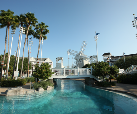 Ale & Compass Lounge