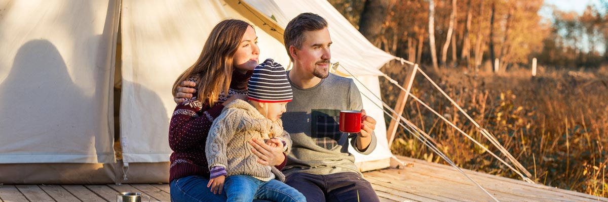 MagicBreaks Glamping carousel banner