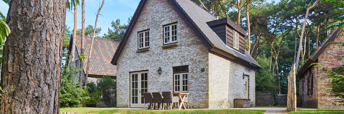 MagicBreaks holiday homes carousel banner