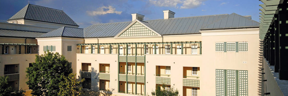 MagicBreaks Hotel Reviews carousel banner