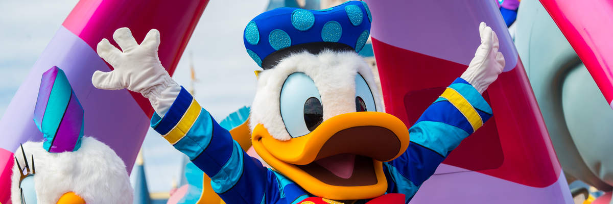 MagicBreaks Parades carousel banner