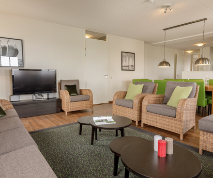 6-Bedroom Water Front Suite VIP Apartment