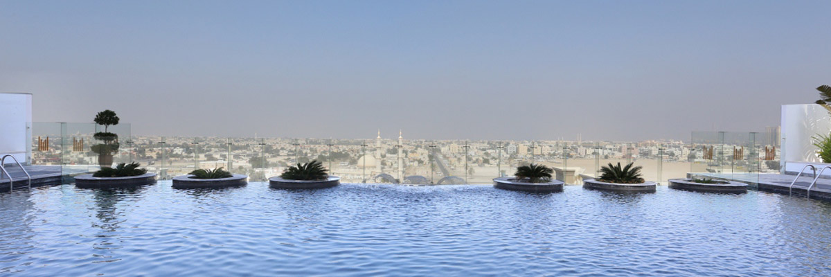 MagicBreaks Hotel Overview carousel banner