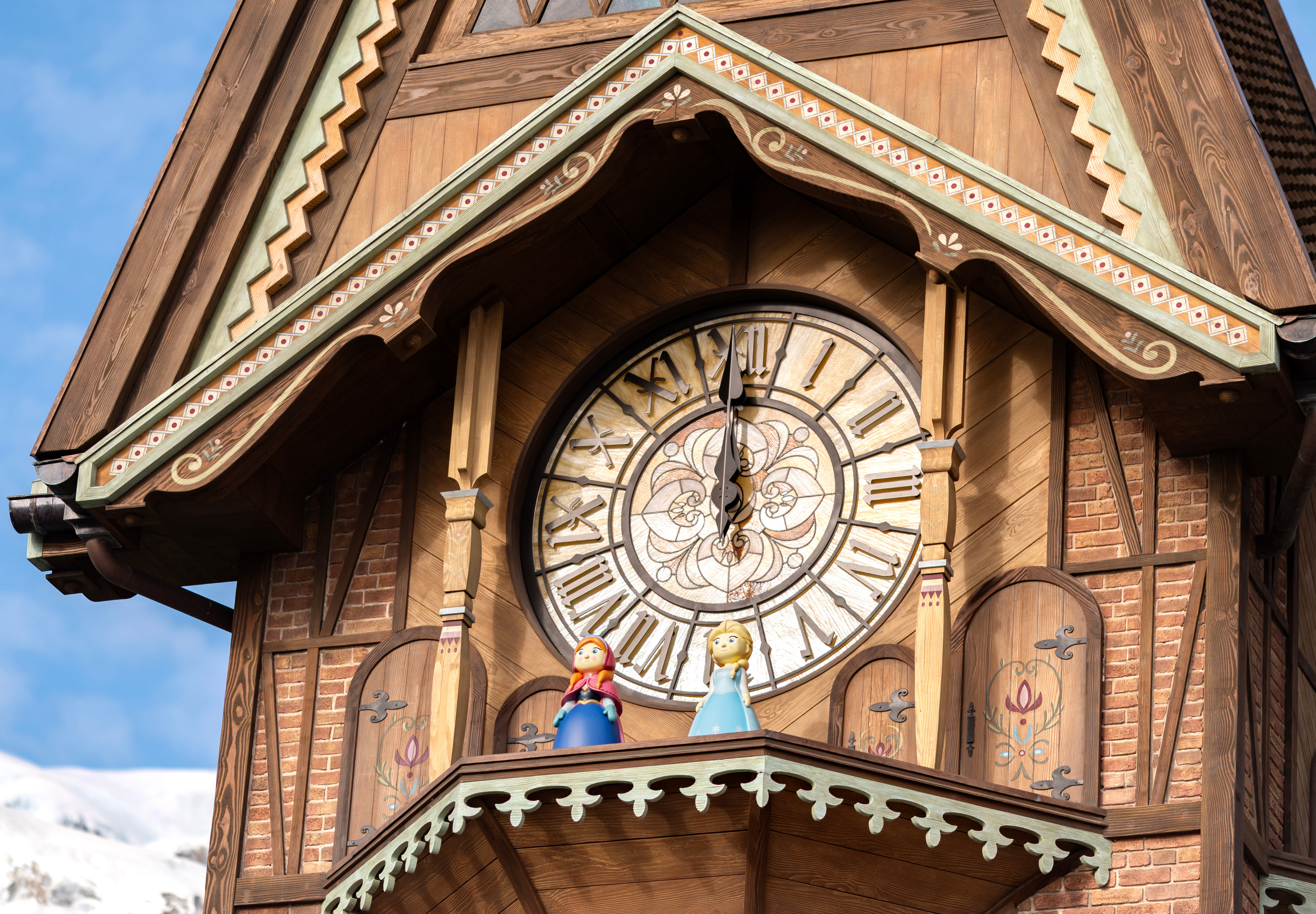 MagicBreaks Free Shuttle Service carousel banner