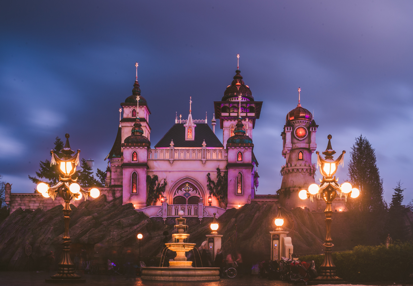 MagicBreaks Share the Love this February! carousel banner