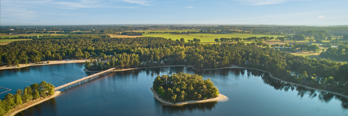 MagicBreaks Dont miss out 2% discount on your next Center Parcs holiday carousel banner