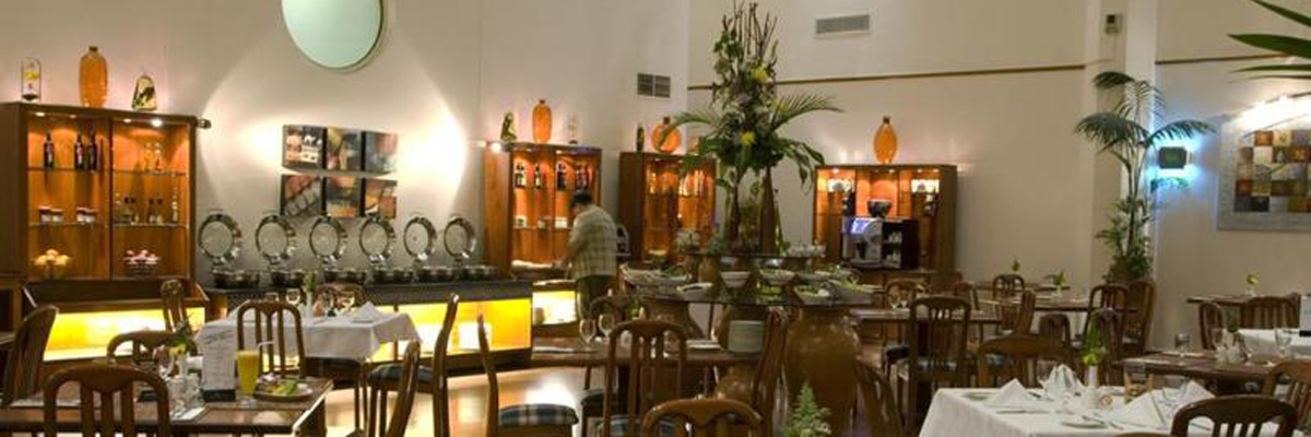 MagicBreaks Hotel Dining carousel banner