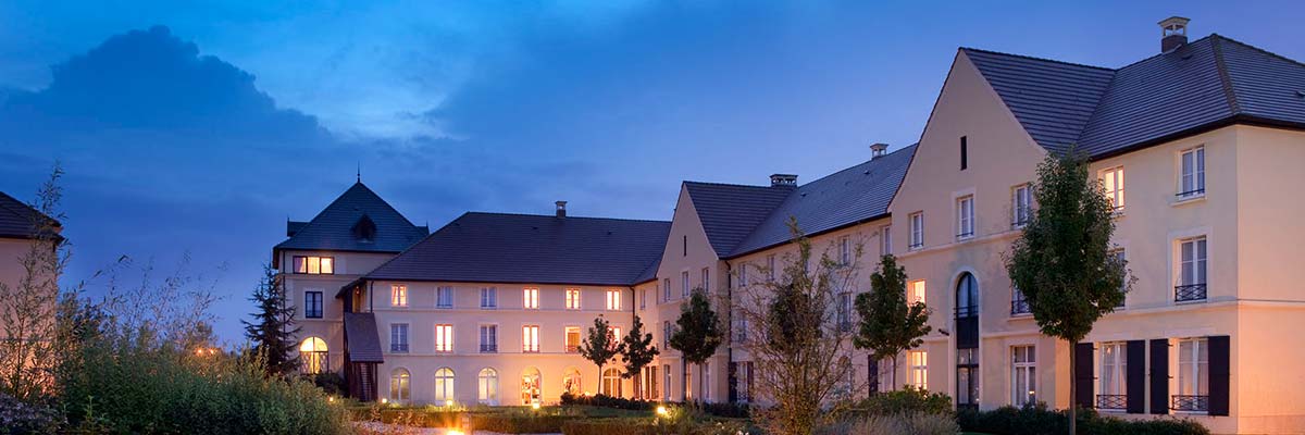 MagicBreaks Hotel Overview carousel banner