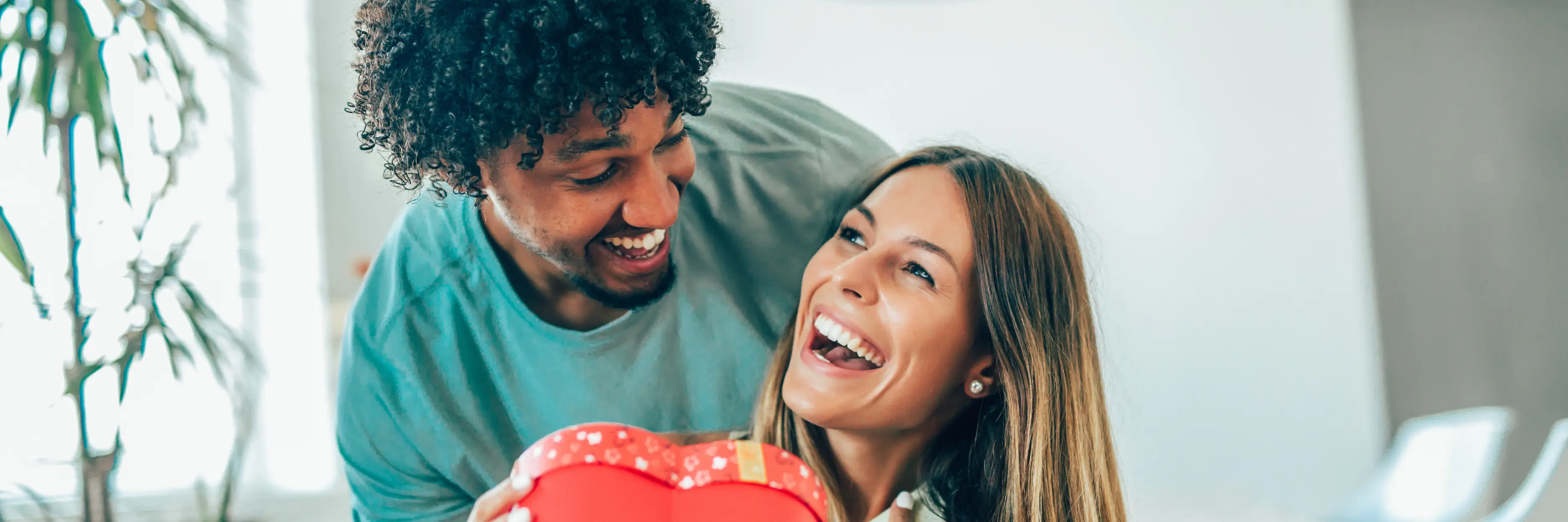 MagicBreaks Valentines Hot Tub Lodge Escapes carousel banner