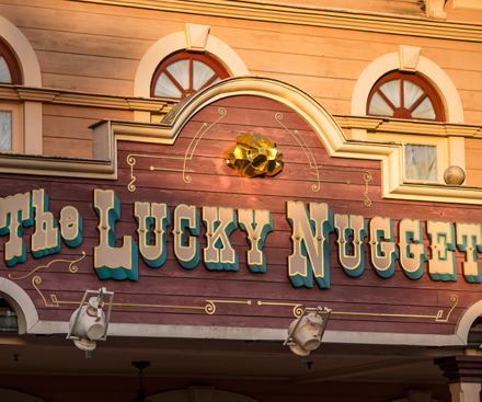 Salón Lucky Nugget
