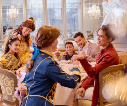 Character Lunch & Dinners