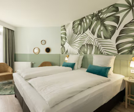 1-Bedroom Hotel Room