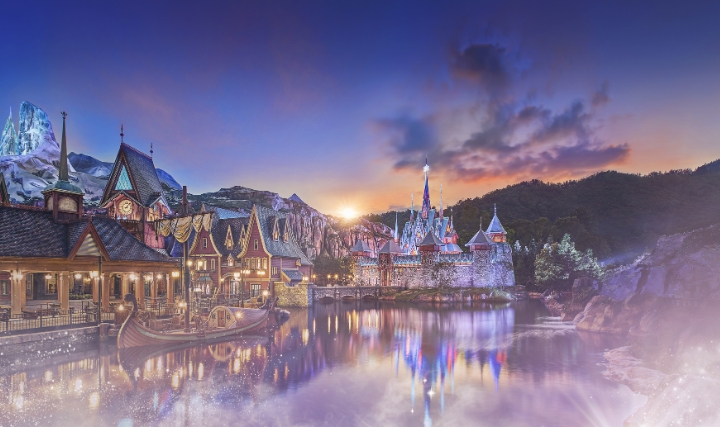 MagicBreaks World of Frozen: Opening 29th March 2026 carousel banner