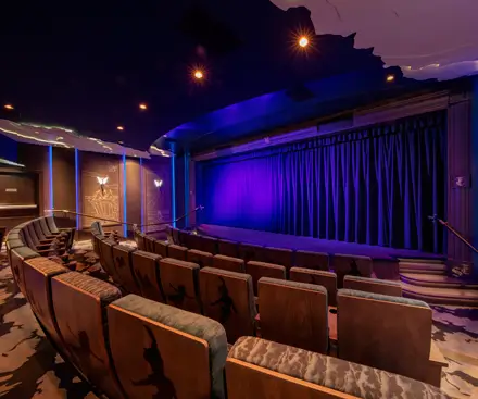 Cine de Nunca Jamás