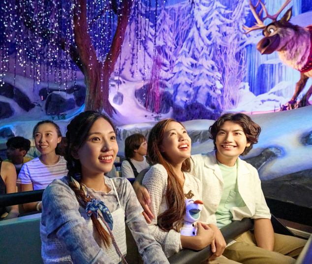 MagicBreaks Discover the World of Frozen at fantastic prices this summer! carousel banner